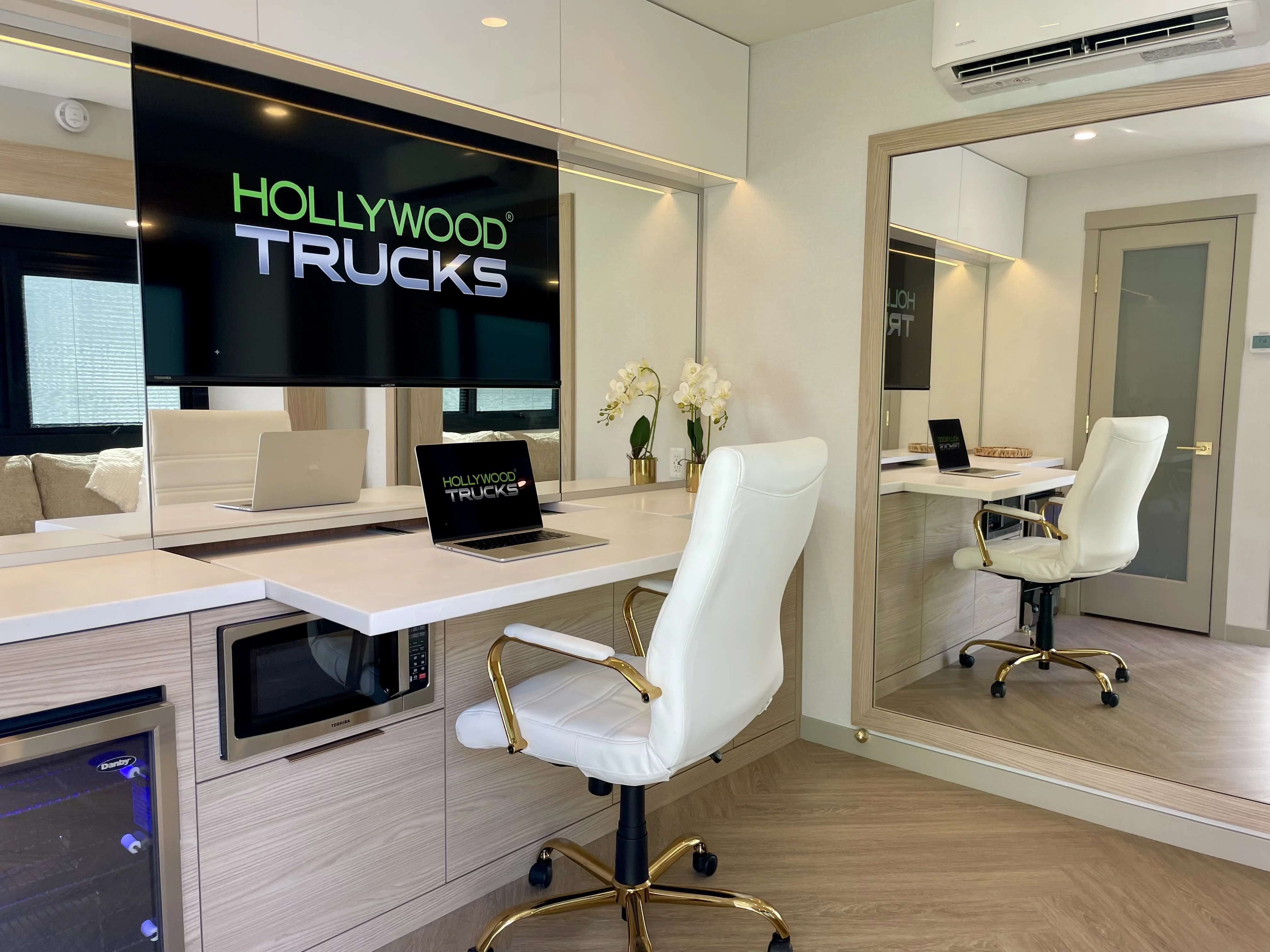 3 Room Ecoluxe® Talent interior view 1